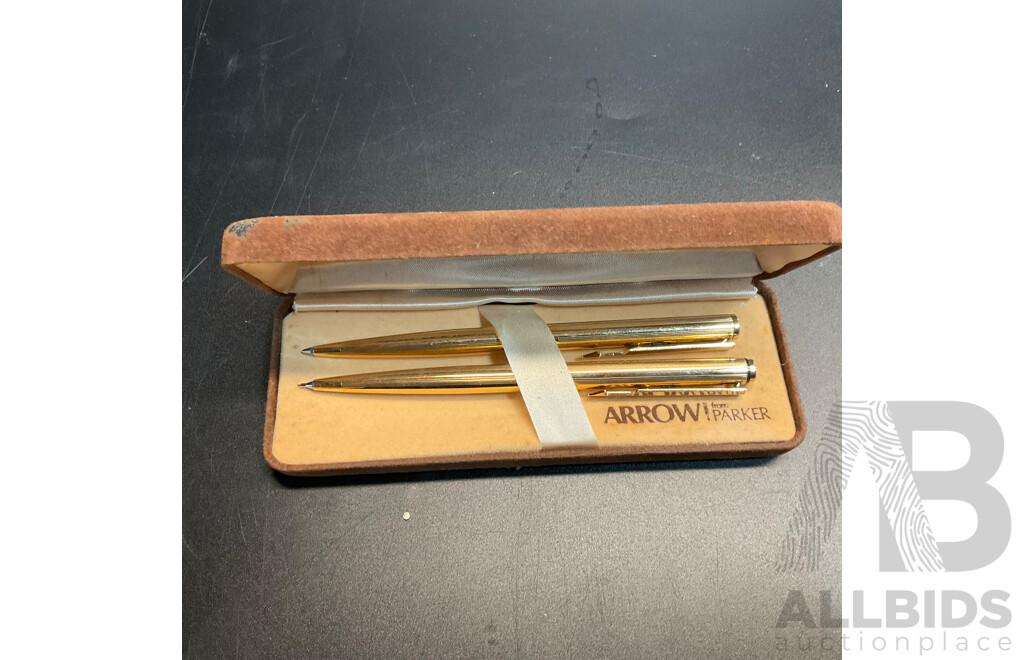 Set of Parker Arrow Ballpoint Pens/Pencils & Assorted Photo Frames and Candy Cane Lane Sign