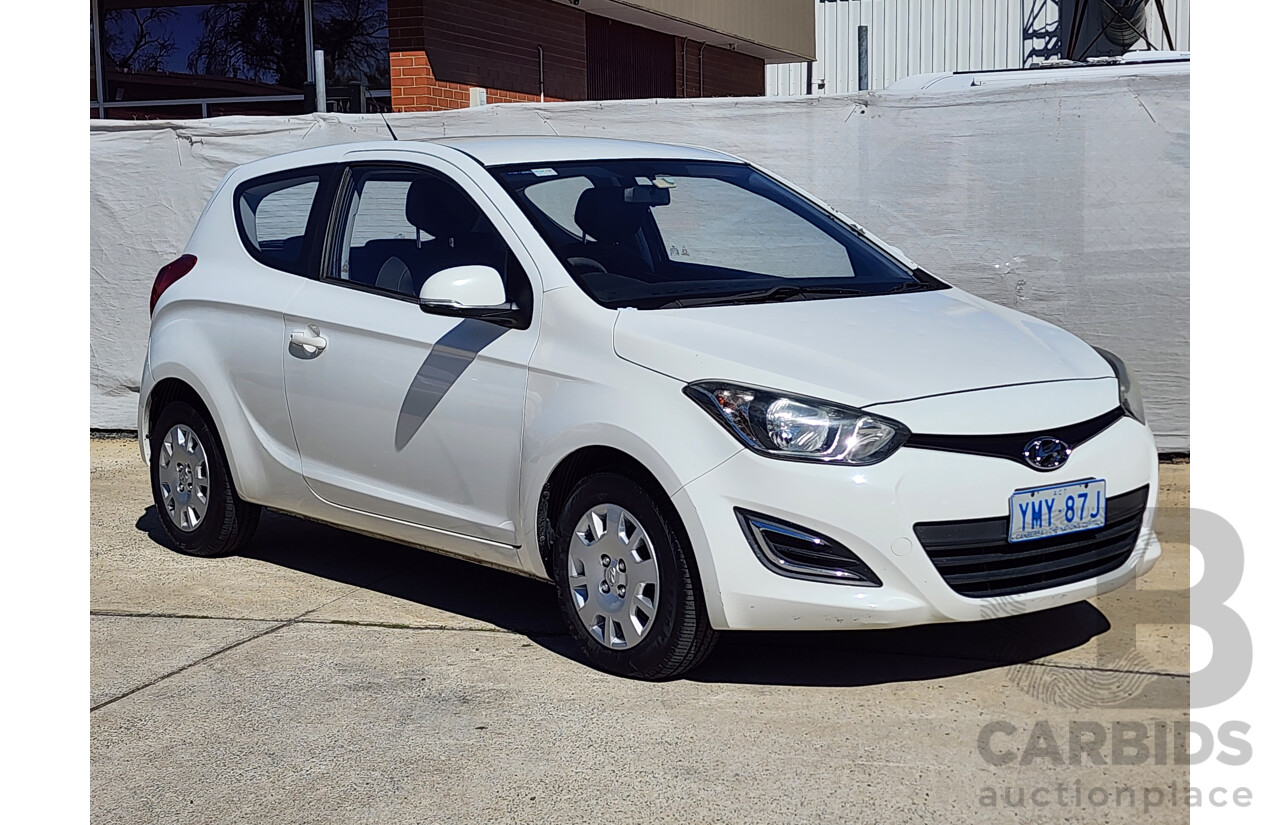 6/2012 Hyundai i20 Active PB MY12.5 3d Hatchback White 1.4L