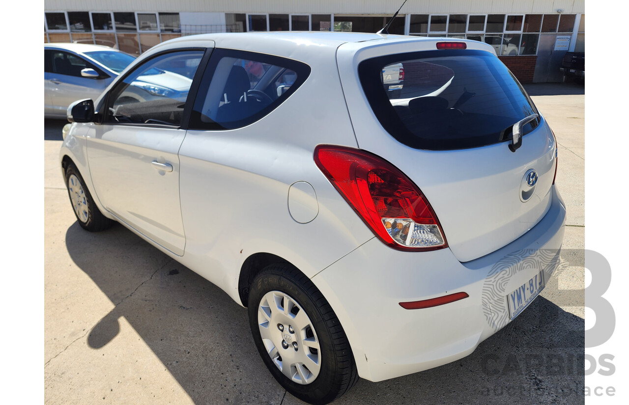 6/2012 Hyundai i20 Active PB MY12.5 3d Hatchback White 1.4L