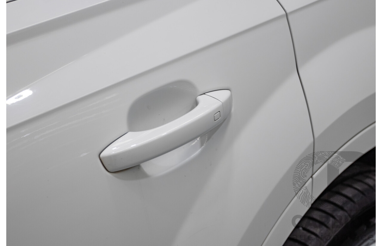 11/2015 Audi Q7 3.0 TDI Quattro (AWD) 4M 4D Wagon Pure White (200kW) Turbo Diesel 3.0L - 7 Seats