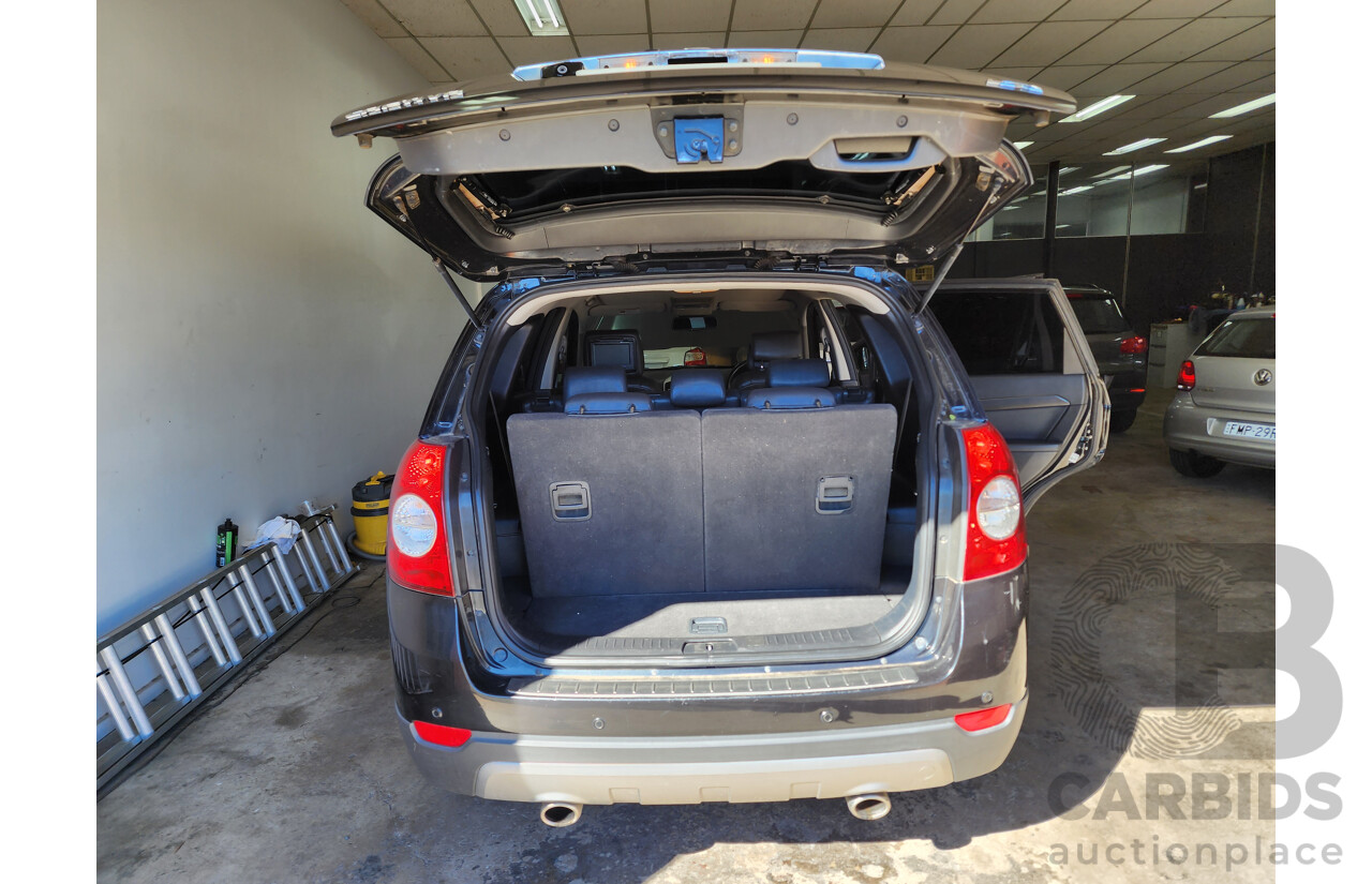 4/2009 Holden Captiva LX (4x4) CG MY09.5 4d Wagon Black 3.2L