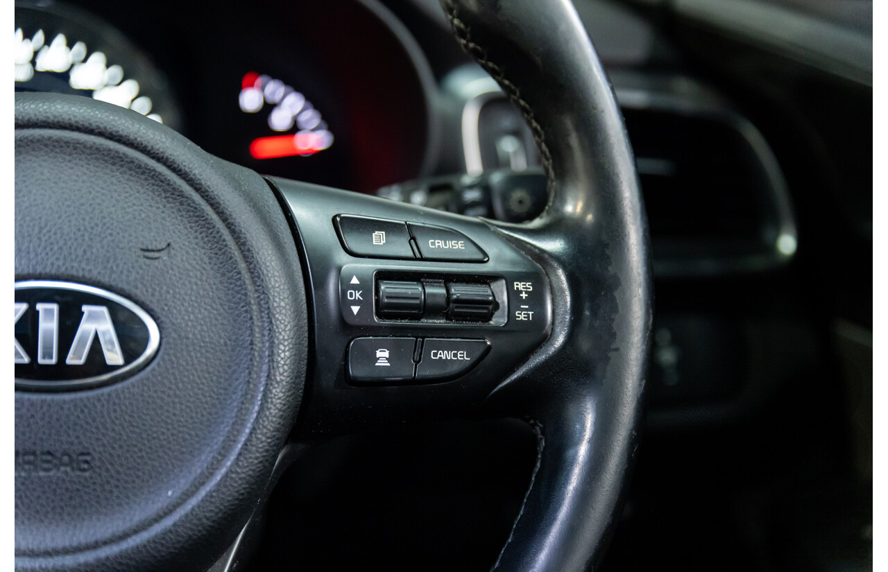 04/2016 Kia Sorento Platinum (AWD) UM MY16 4d Wagon Graphite Steel Metallic Turbo Diesel 2.2L