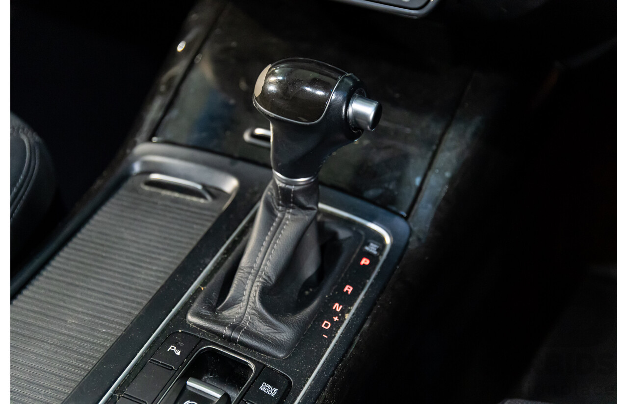 04/2016 Kia Sorento Platinum (AWD) UM MY16 4d Wagon Graphite Steel Metallic Turbo Diesel 2.2L