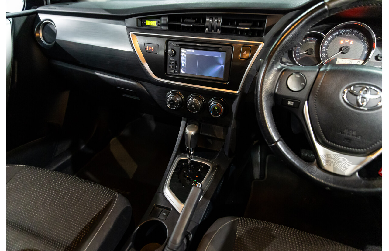 01/2015 Toyota Corolla ASCENT SPORT FWD ZRE182R 5D Hatchback Blue Streak Metallic 1.8L