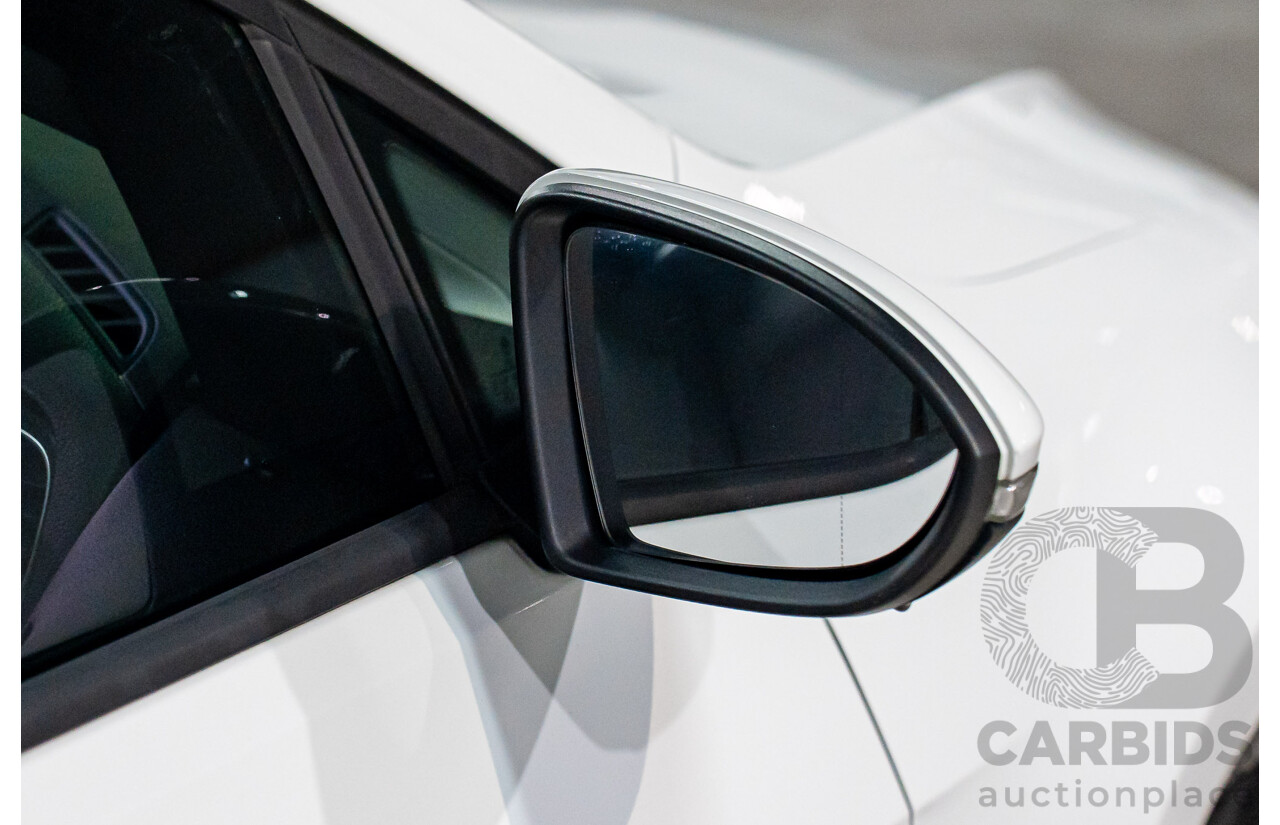 05/2016 Volkswagen Golf 92 TSI (FWD) AU MY16 5d Hatchback Pure White Turbo 1.4L