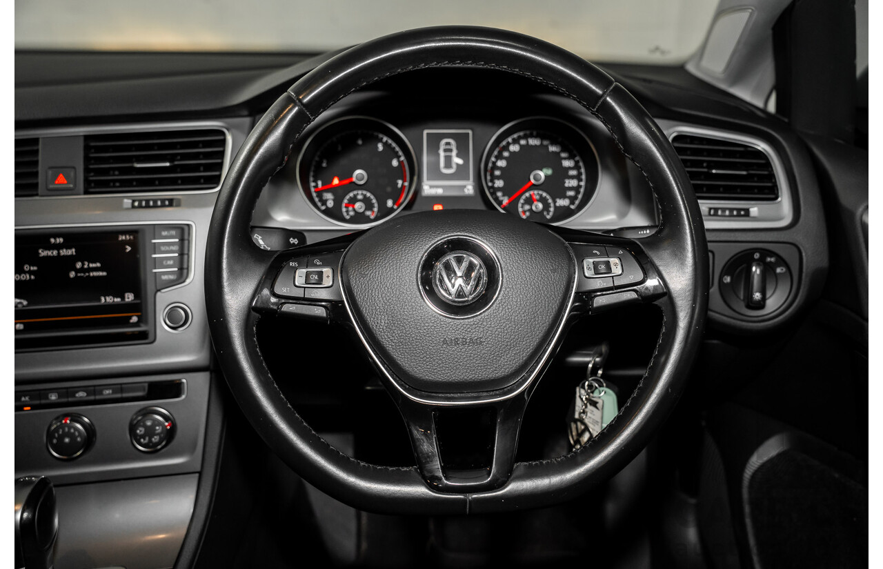 05/2016 Volkswagen Golf 92 TSI (FWD) AU MY16 5d Hatchback Pure White Turbo 1.4L