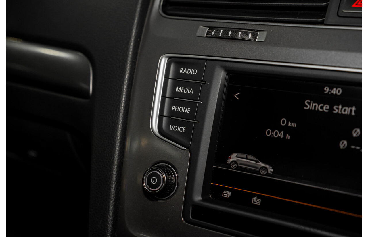 05/2016 Volkswagen Golf 92 TSI (FWD) AU MY16 5d Hatchback Pure White Turbo 1.4L