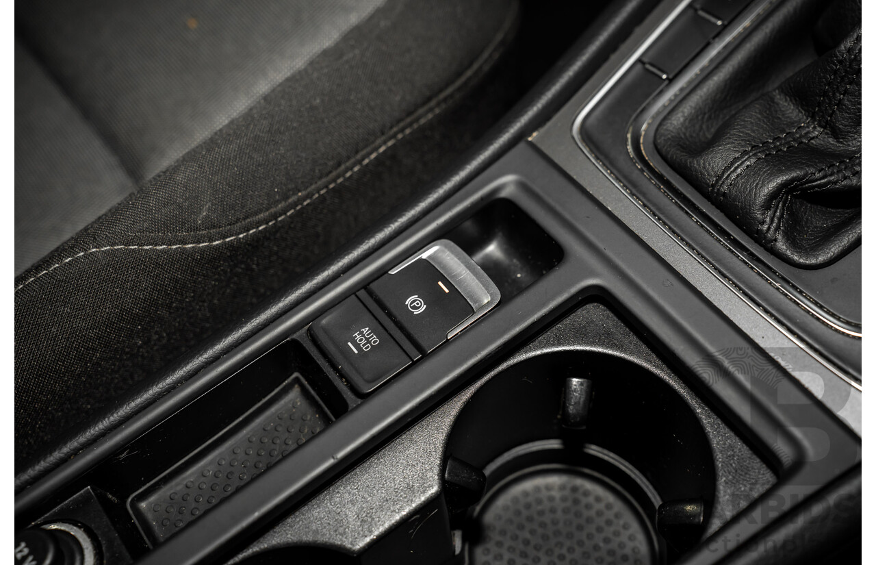 05/2016 Volkswagen Golf 92 TSI (FWD) AU MY16 5d Hatchback Pure White Turbo 1.4L