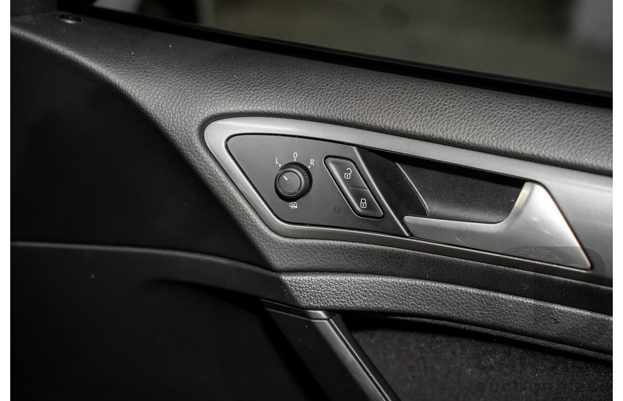 05/2016 Volkswagen Golf 92 TSI (FWD) AU MY16 5d Hatchback Pure White Turbo 1.4L