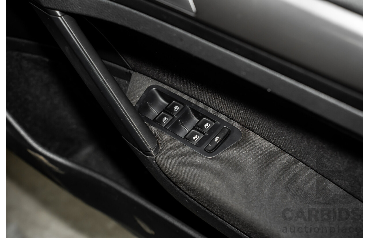 05/2016 Volkswagen Golf 92 TSI (FWD) AU MY16 5d Hatchback Pure White Turbo 1.4L