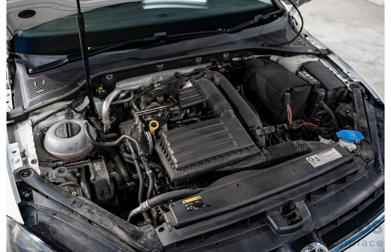 05/2016 Volkswagen Golf 92 TSI (FWD) AU MY16 5d Hatchback Pure White Turbo 1.4L