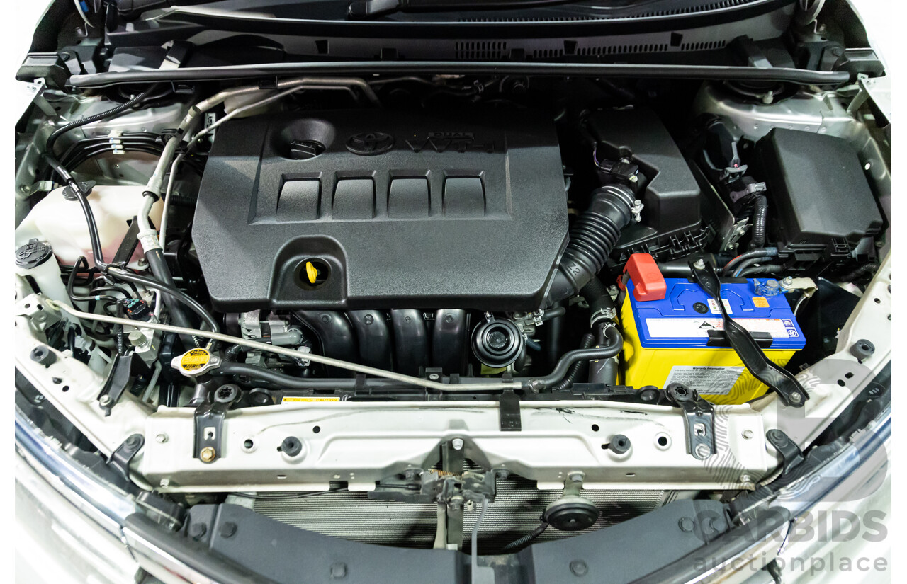 09/2016 Toyota Corolla Ascent (FWD) ZRE172R 4d Sedan Classic Silver Metallic 1.8L