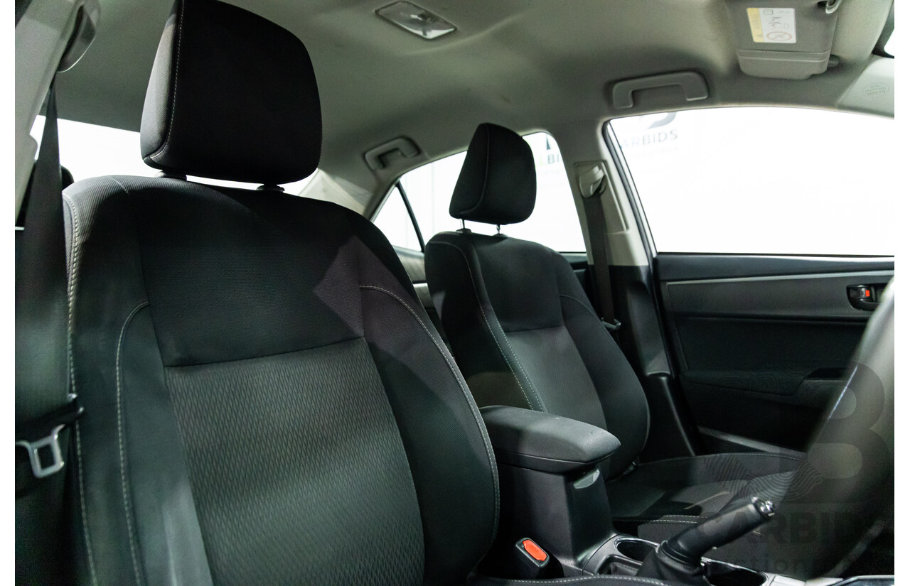 09/2016 Toyota Corolla Ascent (FWD) ZRE172R 4d Sedan Classic Silver Metallic 1.8L