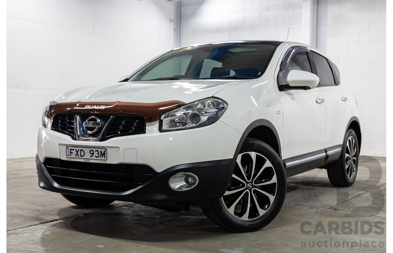 2/2013 Nissan Dualis Ti-L (4x2) J10 MY13 4d Wagon Ivory Pearl 2.0L