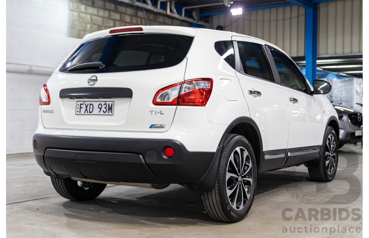2/2013 Nissan Dualis Ti-L (4x2) J10 MY13 4d Wagon Ivory Pearl 2.0L
