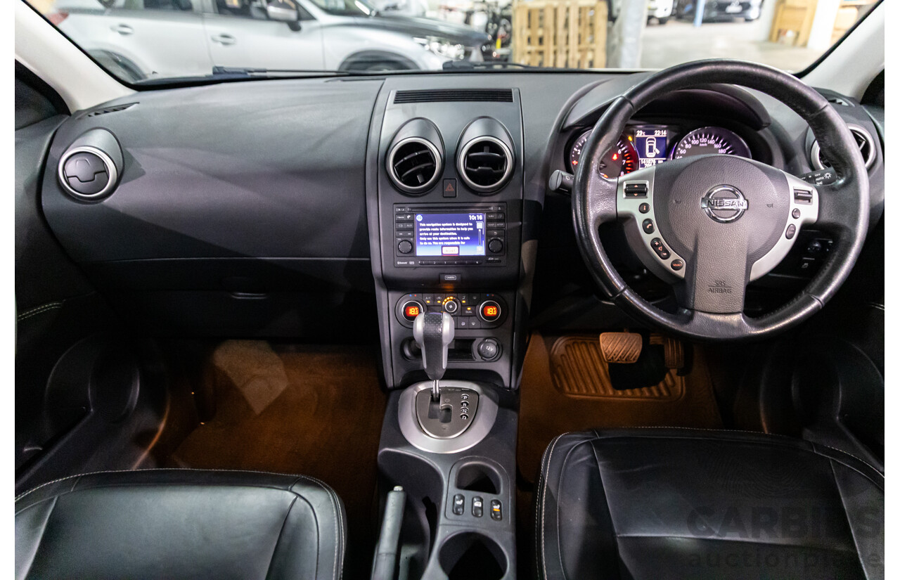 2/2013 Nissan Dualis Ti-L (4x2) J10 MY13 4d Wagon Ivory Pearl 2.0L