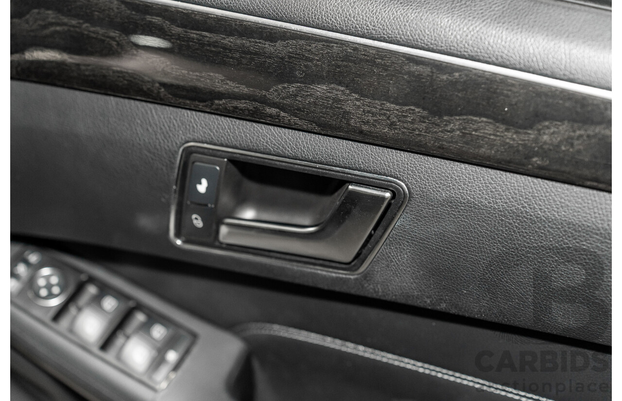 11/2013 Mercedes-Benz E200 Avantgarde BE 212 MY12 4d Sedan Palladium Silver Metallic Turbo 1.8L