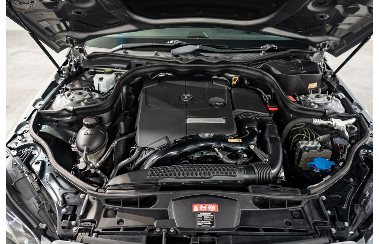 11/2013 Mercedes-Benz E200 Avantgarde BE 212 MY12 4d Sedan Palladium Silver Metallic Turbo 1.8L