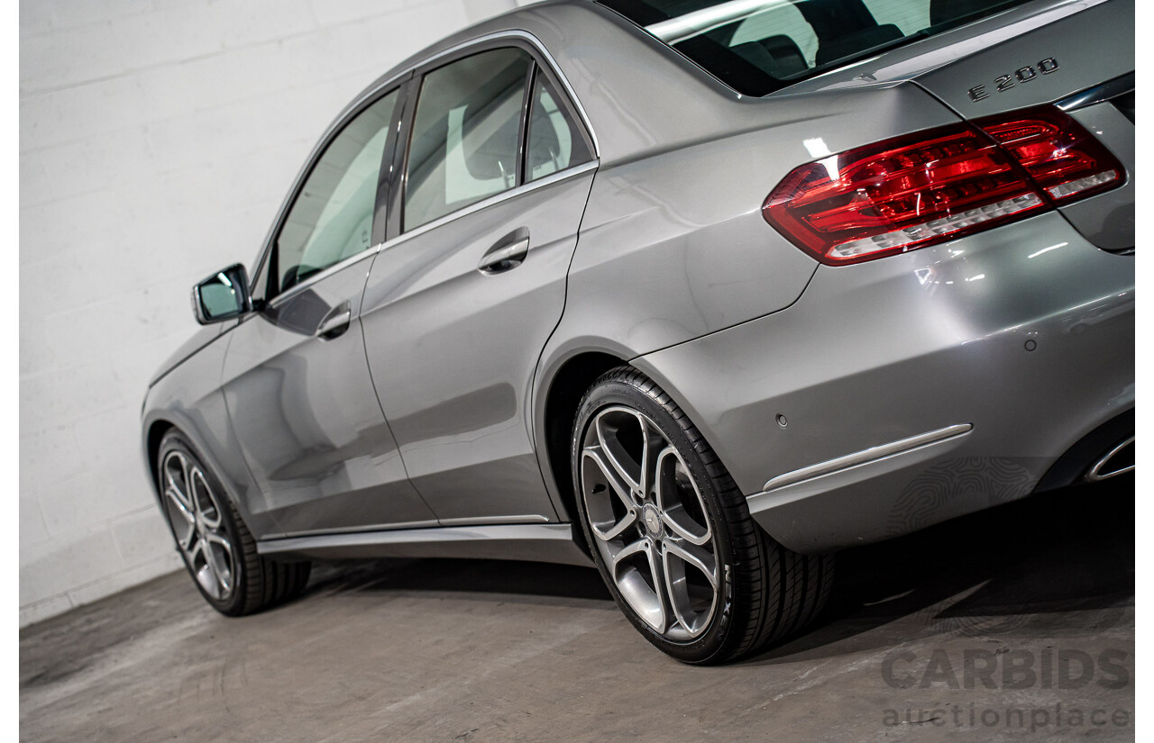 11/2013 Mercedes-Benz E200 Avantgarde BE 212 MY12 4d Sedan Palladium Silver Metallic Turbo 1.8L