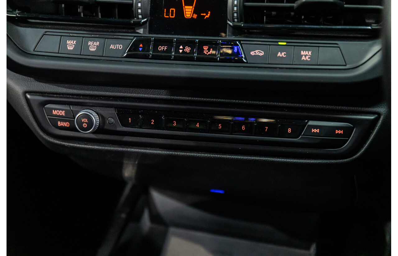 07/2021 Bmw 118i M Sport (FWD) F40 5d Hatchback Alpine White Turbo 1.5L