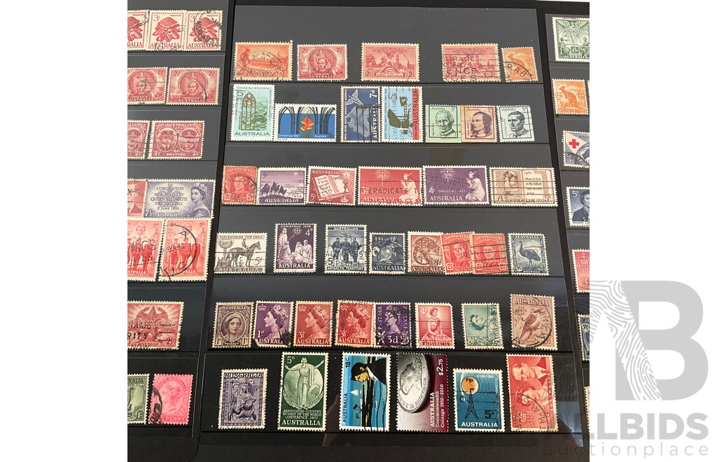 Collection of Australian Predecimal and Decimal Stamps Including Red Harbour Bridge, Mints, One Pound