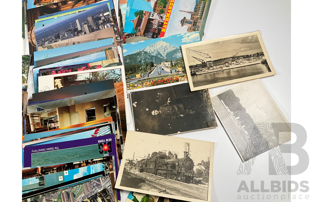 Collection of Vintage International Postcards Including North America, New Zealand, Australia and Europe