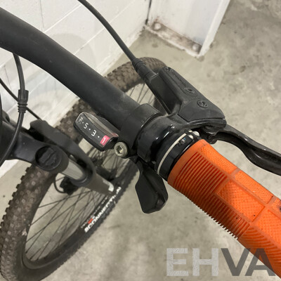 TREK Marlin 5 Mountain Bike