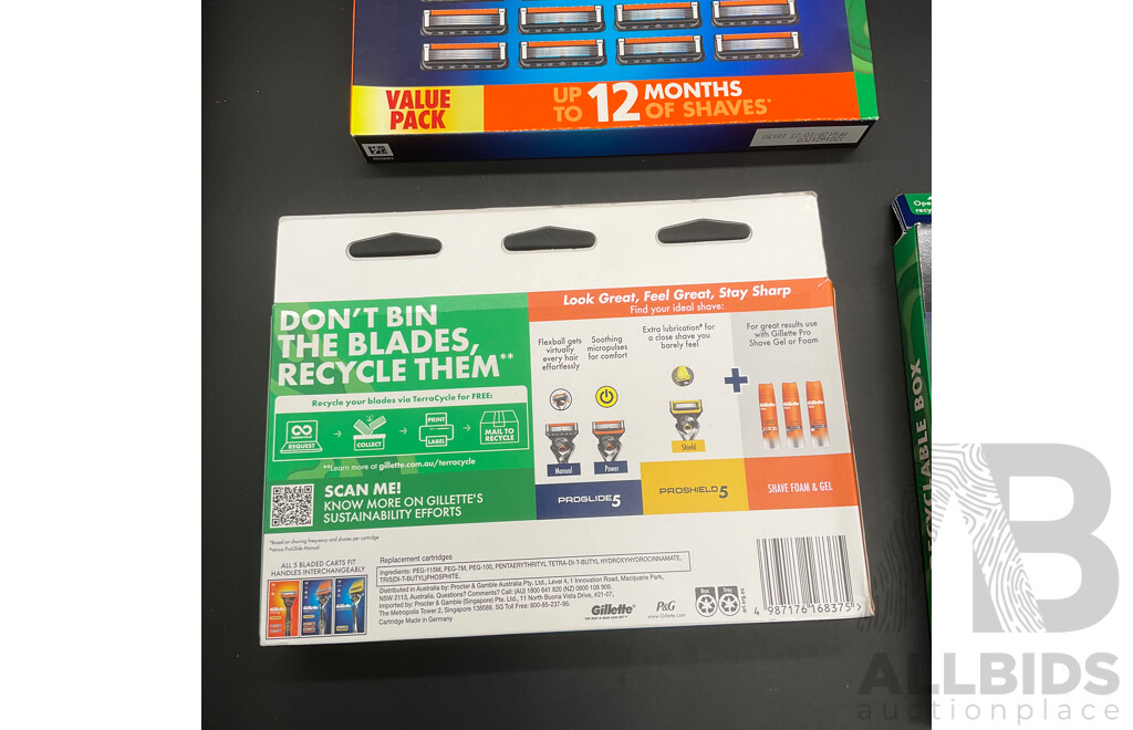 GILLETTE Pro Glide5 Razors (x2) and Razor Blade Refills (12 Packs X2) - Lot of 4