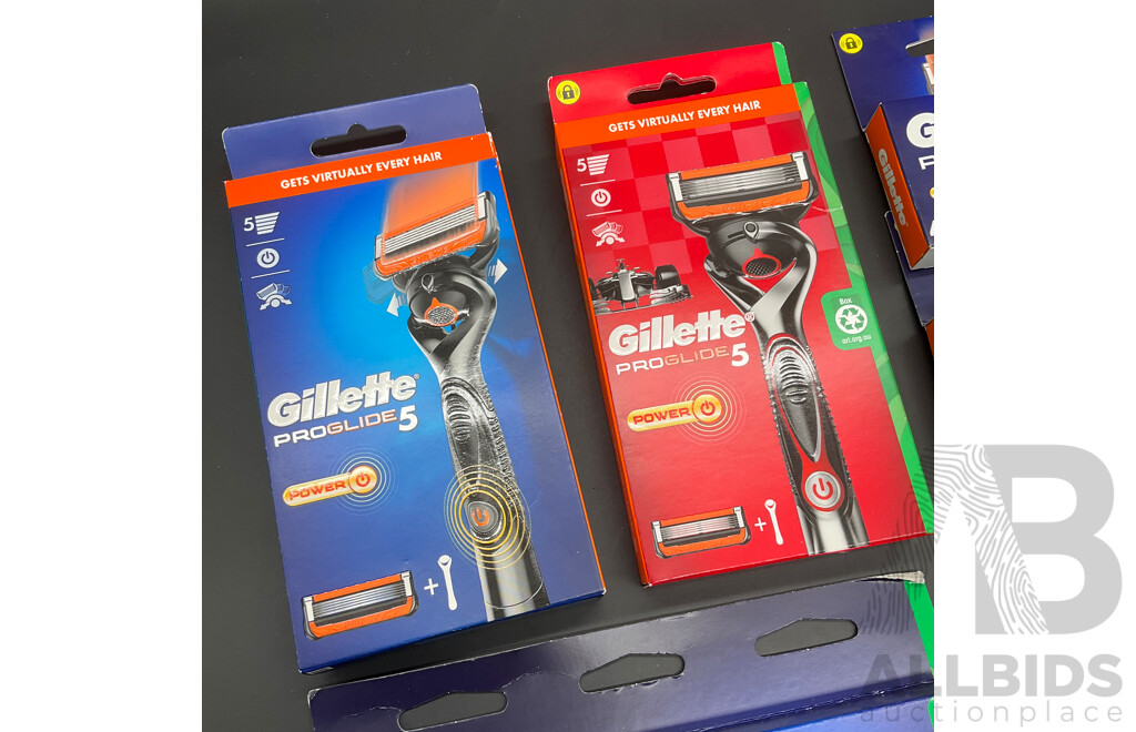 GILLETTE Pro Glide5 Razors (x2) and Razor Blade Refills (12 Pack 1x and 4 Pack  4x) - Lot of 7