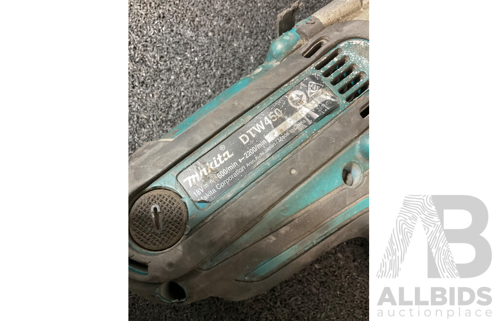 MAKITA 18V Impact Wrench (DTW450) - Skin Only