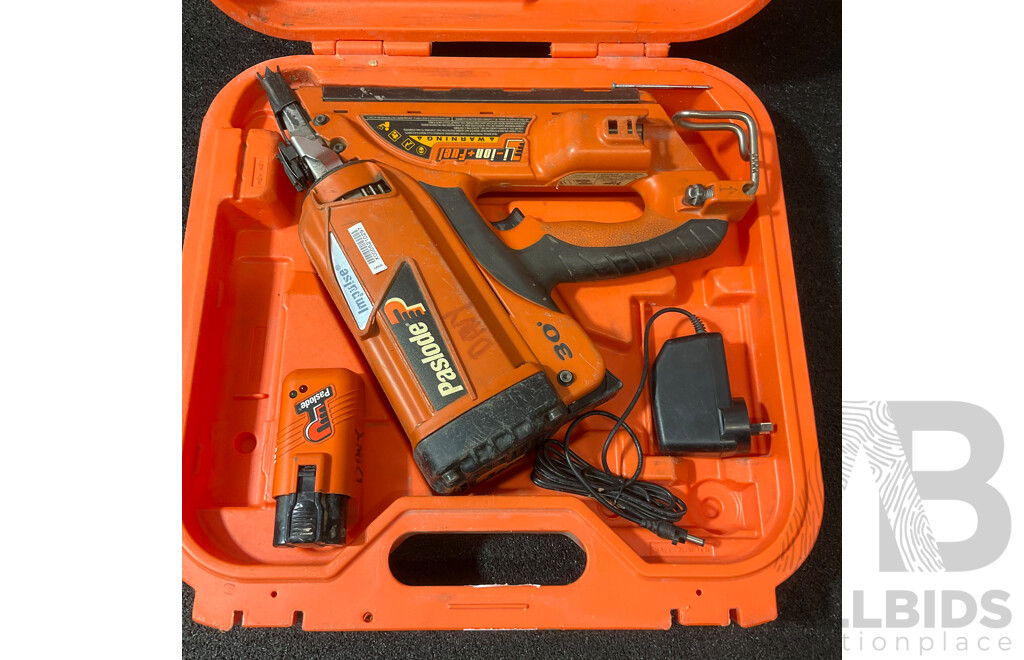 PASLODE Framing Nailer with Battery and Charger