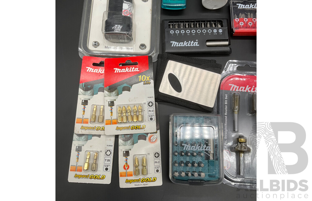 MAKITA 7.2V 1.0Ah Battery and Assorted Accessories and Detector - Lot of 19