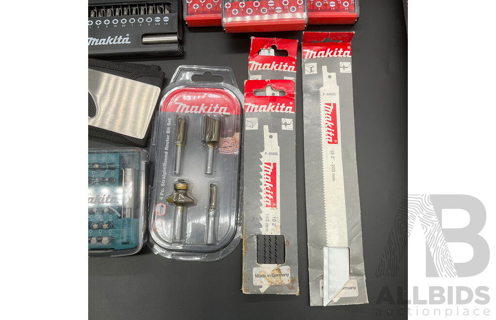 MAKITA 7.2V 1.0Ah Battery and Assorted Accessories and Detector - Lot of 19