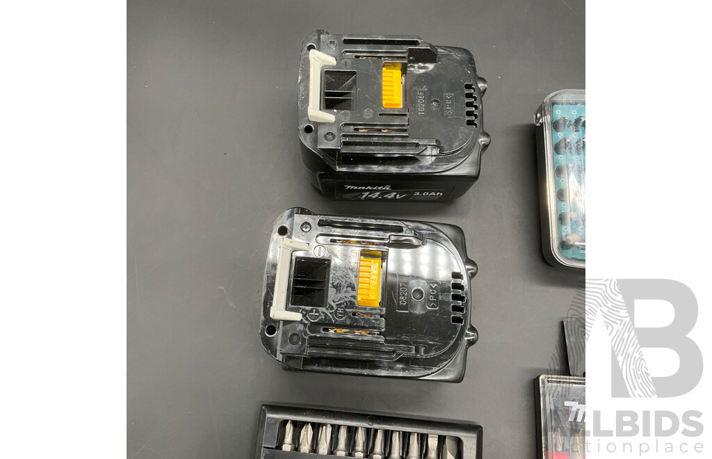 MAKITA 14.4V 3.0Ah Battery (2x) and Assorted Tool Accessories  - Lot of 5