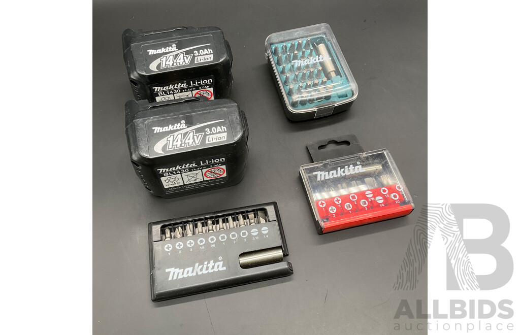 MAKITA 14.4V 3.0Ah Battery (2x) and Assorted Tool Accessories  - Lot of 5