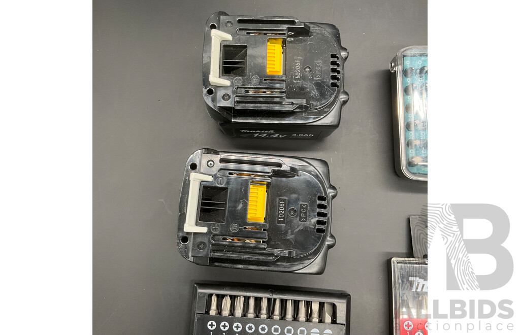 MAKITA 14.4V 3.0Ah Battery (2x) and Assorted Tool Accessories  - Lot of 5