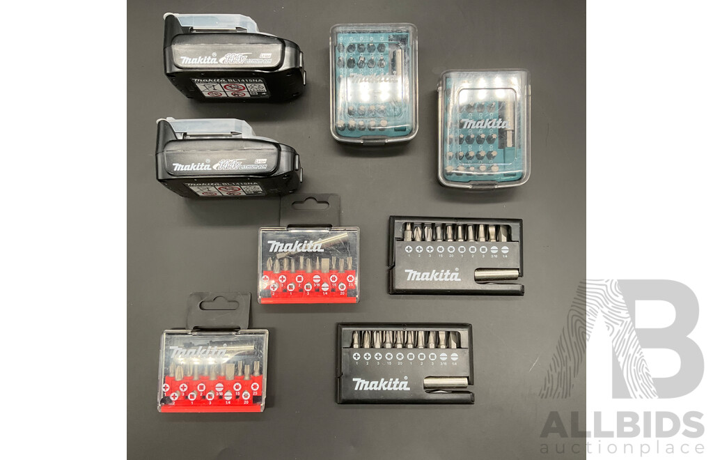 MAKITA 14.4V 1.5Ah Battery (2x) and Assorted Tool Accessories  - Lot of 8