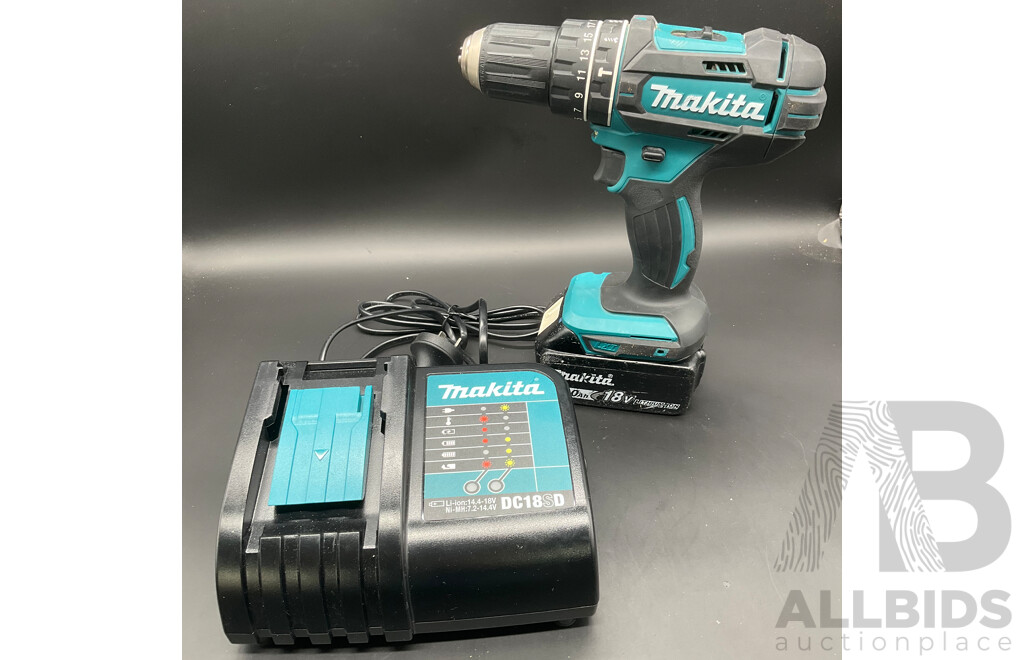 MAKITA 18V Hammer Drill Driver (DHP482) with 5.0Ah Battery and Charger (DC18SD) - Lot of 3