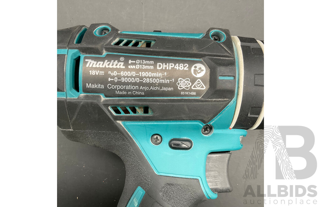 MAKITA 18V Hammer Drill Driver (DHP482) with 5.0Ah Battery and Charger (DC18SD) - Lot of 3