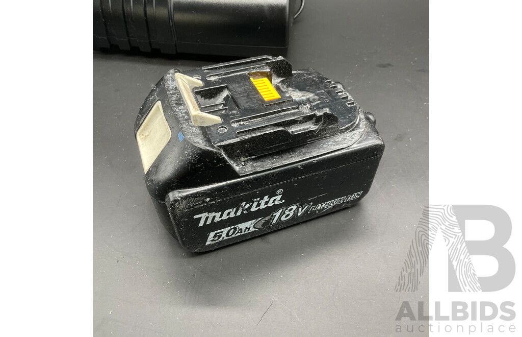 MAKITA 18V Hammer Drill Driver (DHP482) with 5.0Ah Battery and Charger (DC18SD) - Lot of 3