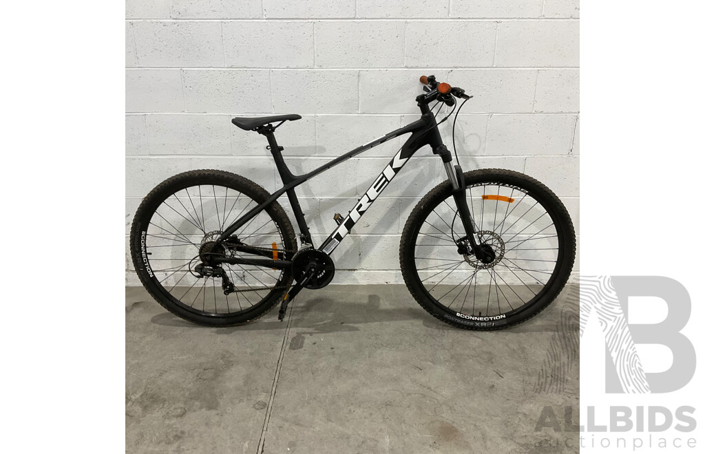 TREK Marlin 5 Mountain Bike