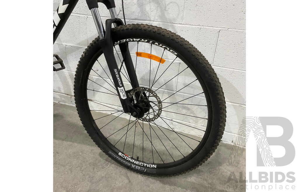 TREK Marlin 5 Mountain Bike