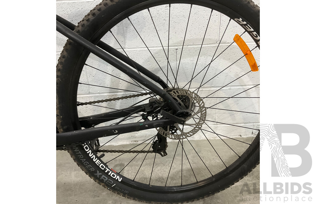 TREK Marlin 5 Mountain Bike