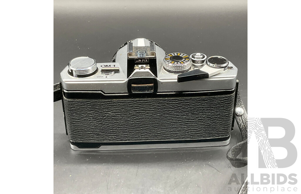 OLYMPUS OM-1 SLR Film Camera with G.Zuiko  50mm Lens and Case