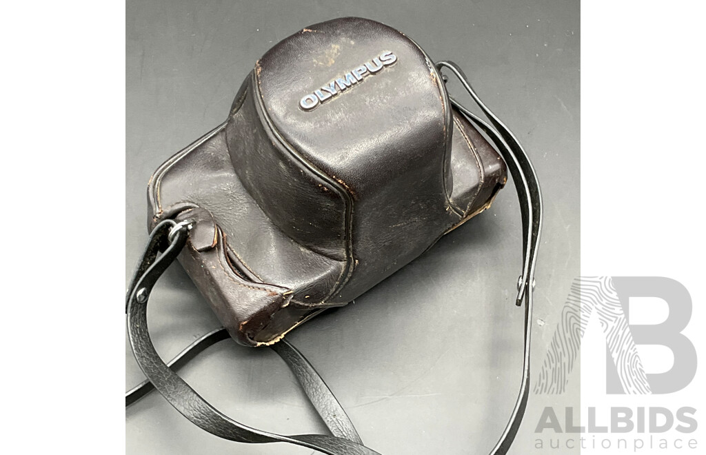 OLYMPUS OM-1 SLR Film Camera with G.Zuiko  50mm Lens and Case