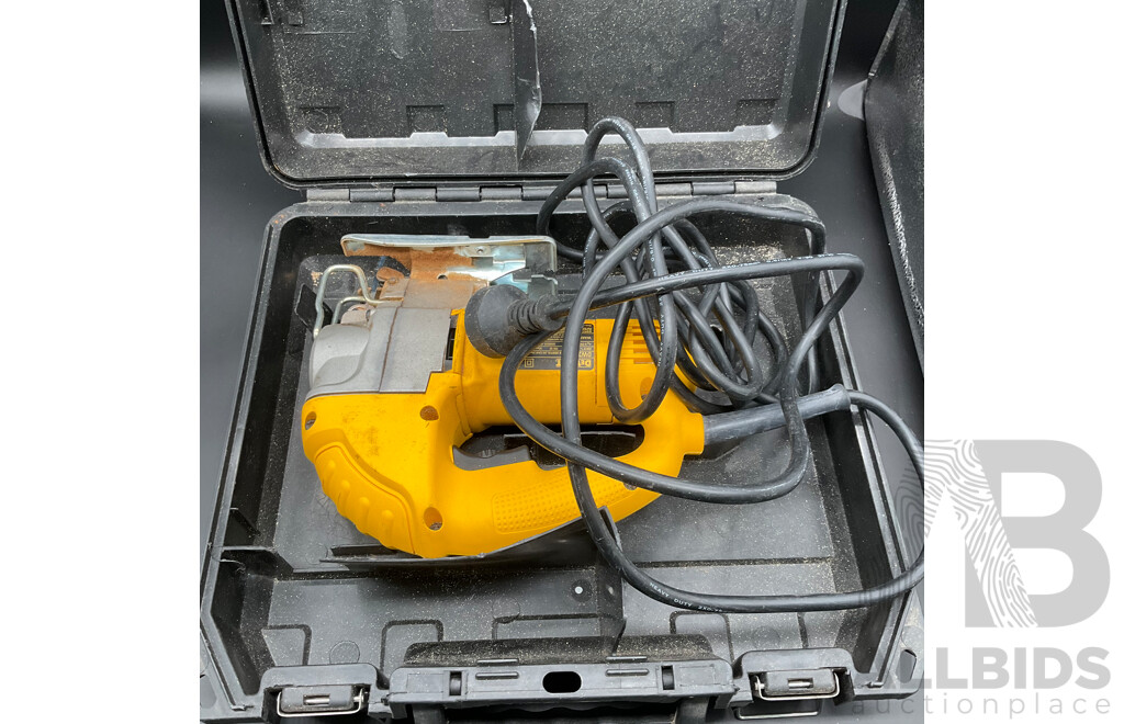 DeWALT (DW317) Corded Orbital Jigsaw