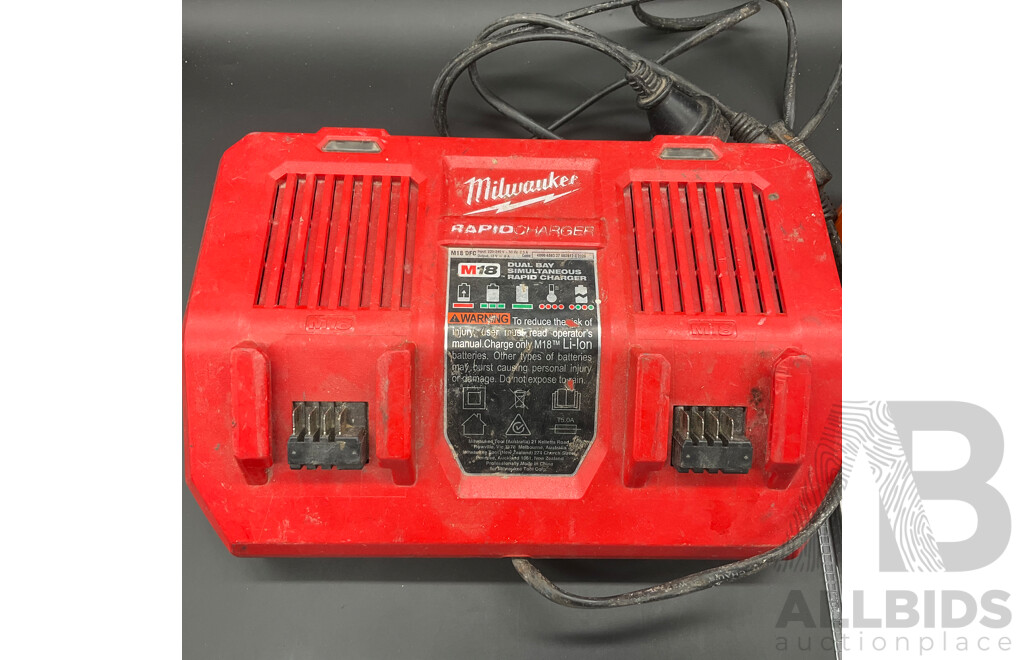 MILWAUKEE Dual Rapid Charger, Top Gas and Led Torch (2x) - Lot of 4