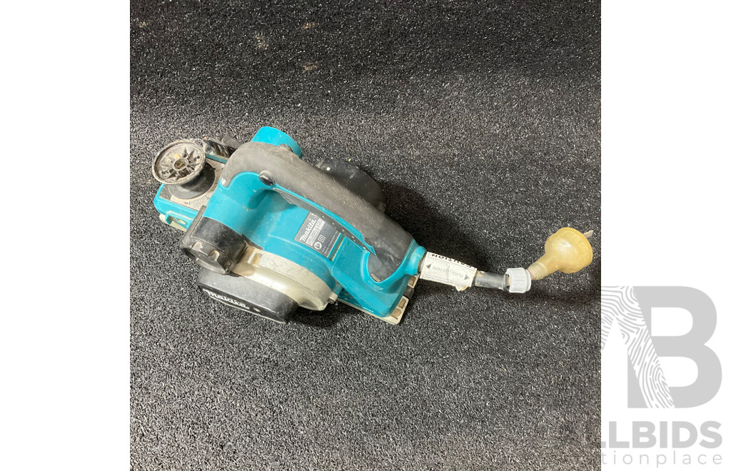 MAKITA 82mm Planer (KP0810)