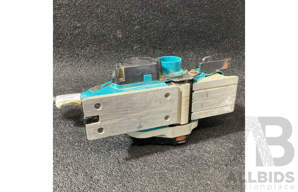 MAKITA 82mm Planer (KP0810)