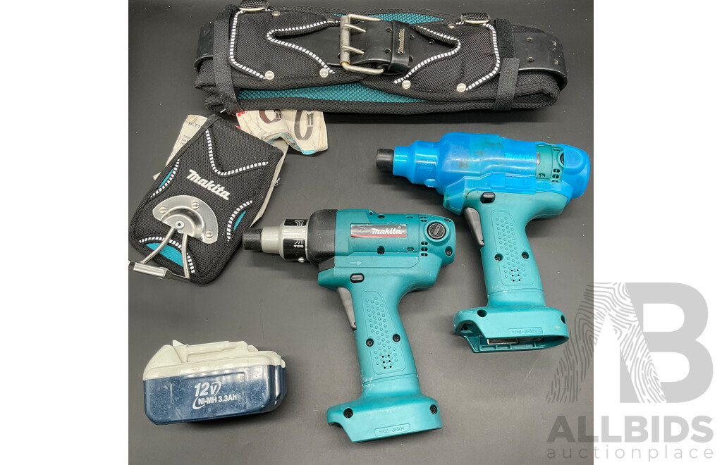 MAKITA 12V Torque-Controlled Screwdriver (BFT081F & BFT123F) with 3.3Ah Battery and Accessories - Lot of 5